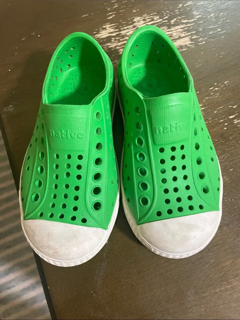 Native Kids Water Shoes in Bright Green